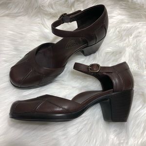 dansko mary jane heels